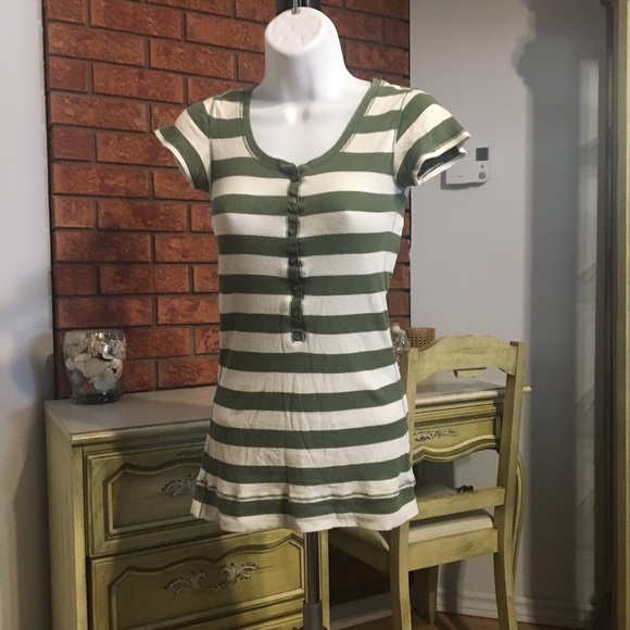 2 for $20 Aeropostale T-shirts - Picture 4 of 8